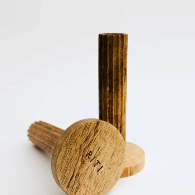 Tall Ribbed Holder